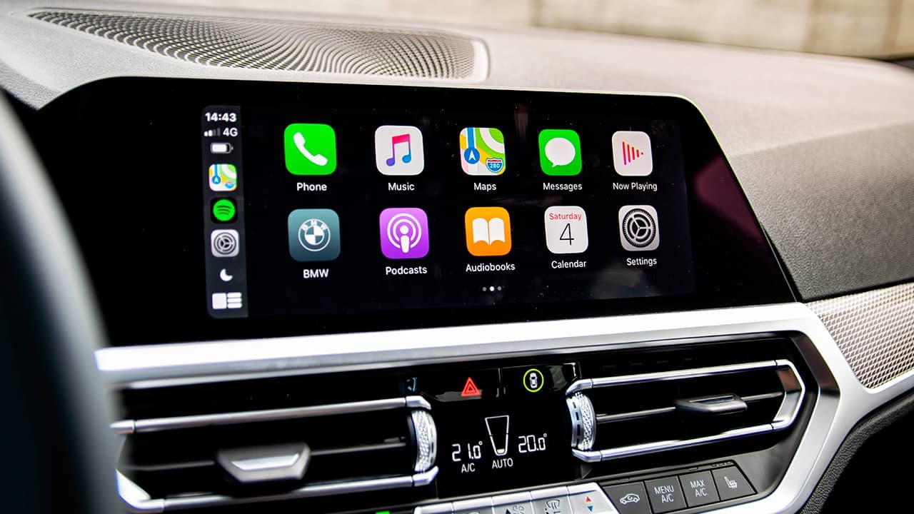 central multimídia com CarPlay
