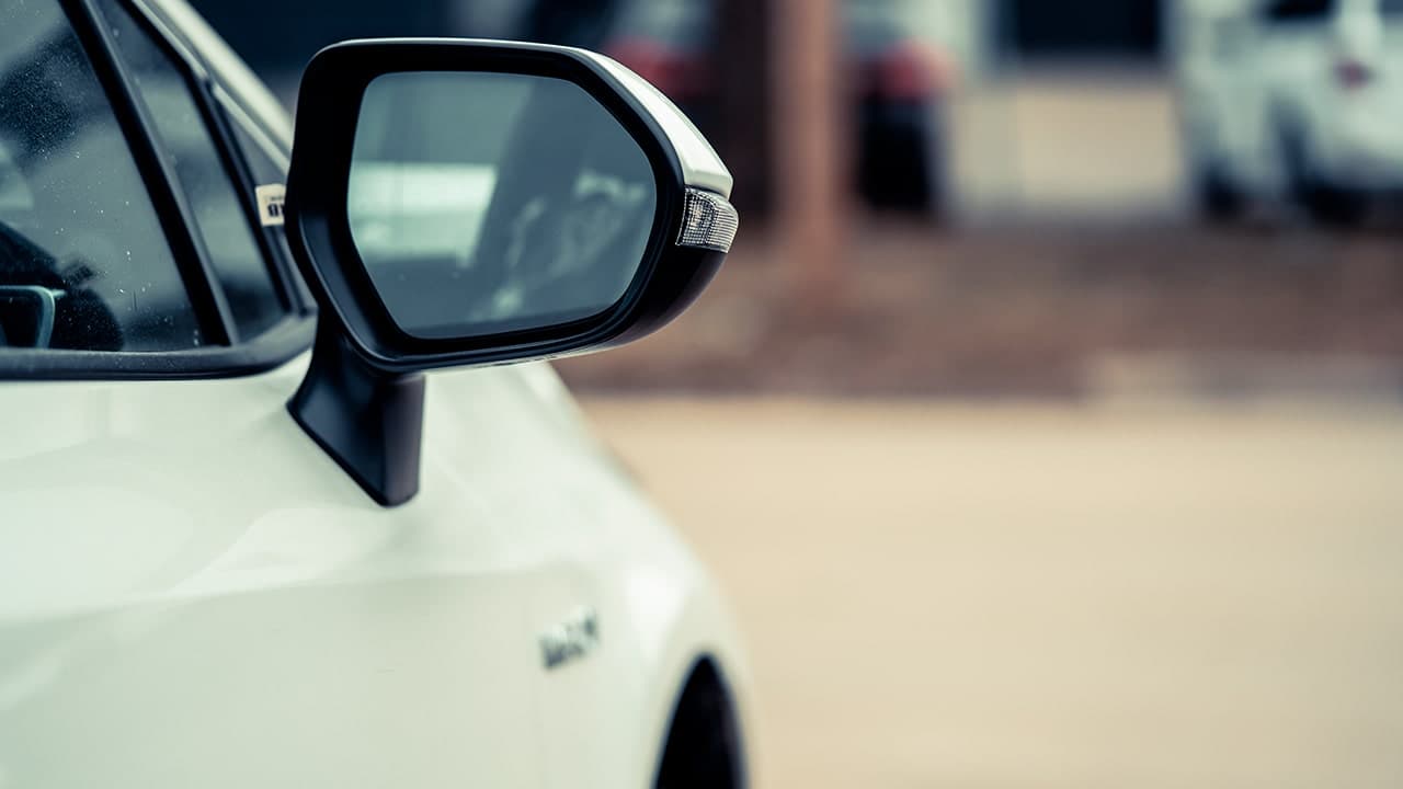 Retrovisor com função tilt-down
